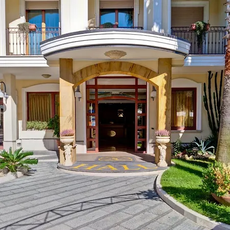 Hotel La Perla-3